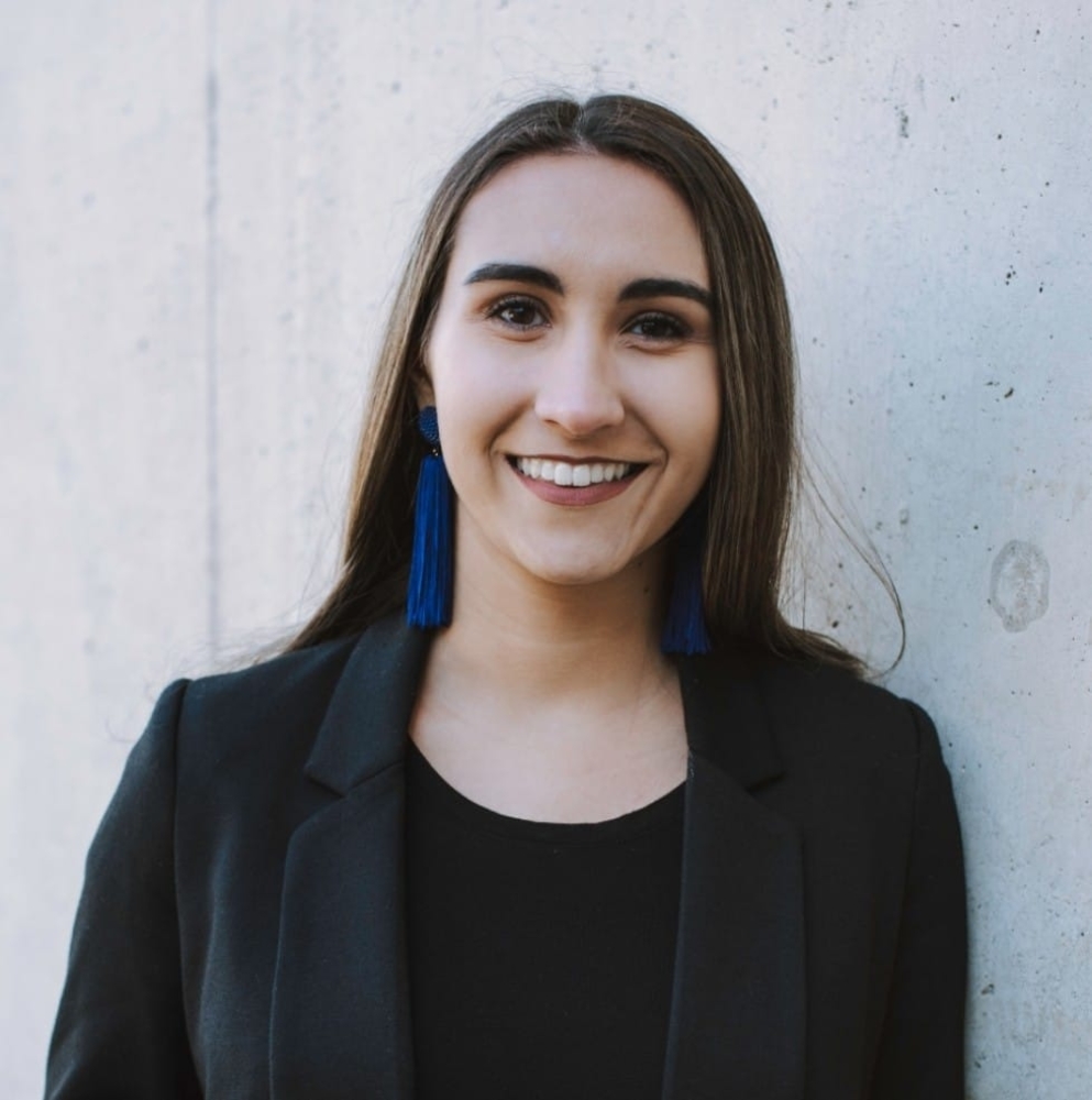 Meet your Posher, Gina